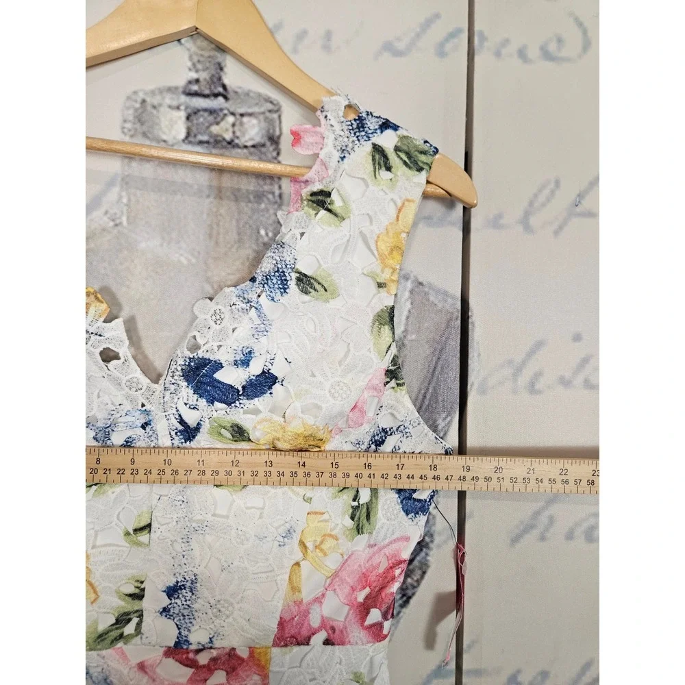 NWT Betsey Johnson Lace Dress 12 White Floral V-Neck Fit & Flare Scalloped Trim
